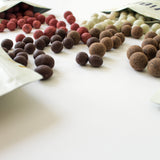 NOiR 58% Organic Dark Chocolate Rolled Blackcurrants 90g